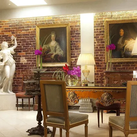 بلازا إيليزيه 4* باريس