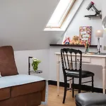 Plaza Elysees 4* Παρίσι