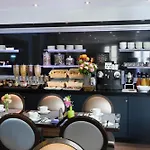 Ξενοδοχείο Plaza Elysees 4*