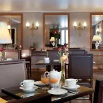 Plaza Elysees 4* Paris