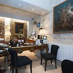 Otel Plaza Elysees Paris