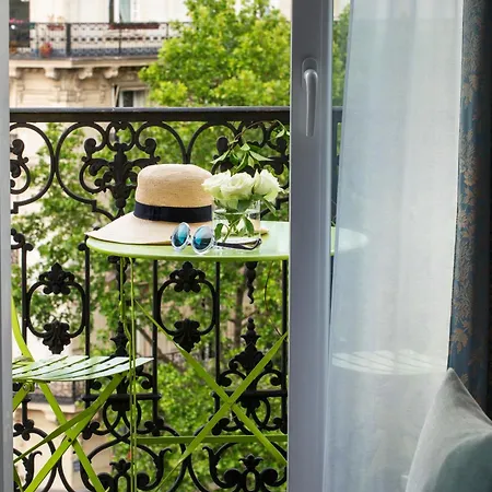 Plaza Elysees 4* Paris