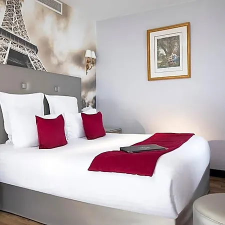 Plaza Elysees 4* Paris