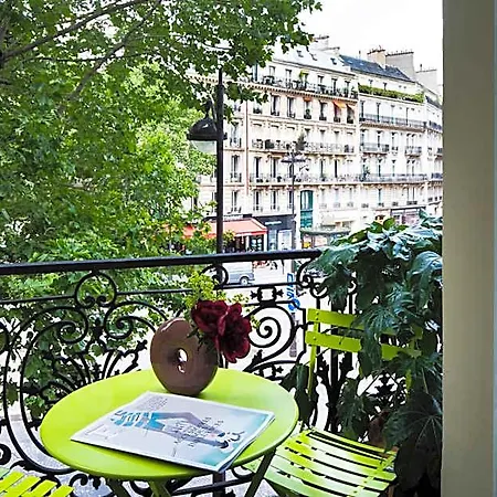 Hotel Plaza Elysees