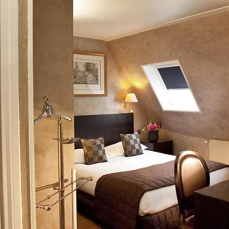 Plaza Elysees Hotel Paris