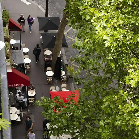 Plaza Elysees Hotel