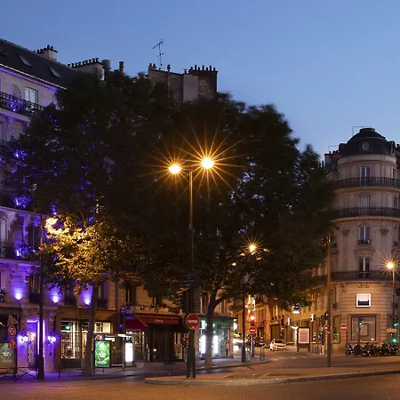 Plaza Elysees 4* Paryż