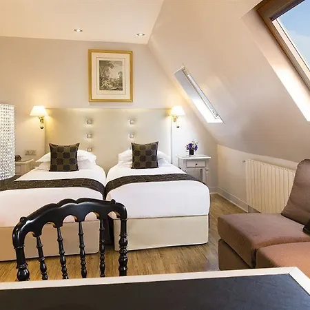 Plaza Elysees Hotel Paris