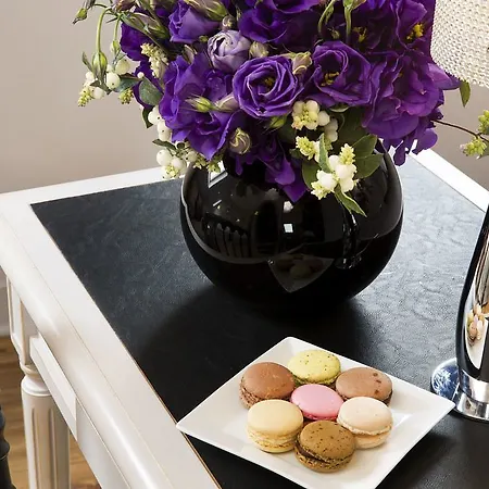 Hotel Plaza Elysees 4*