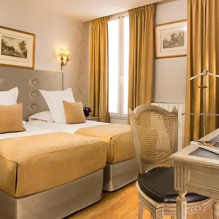 Plaza Elysees Hotel Paris