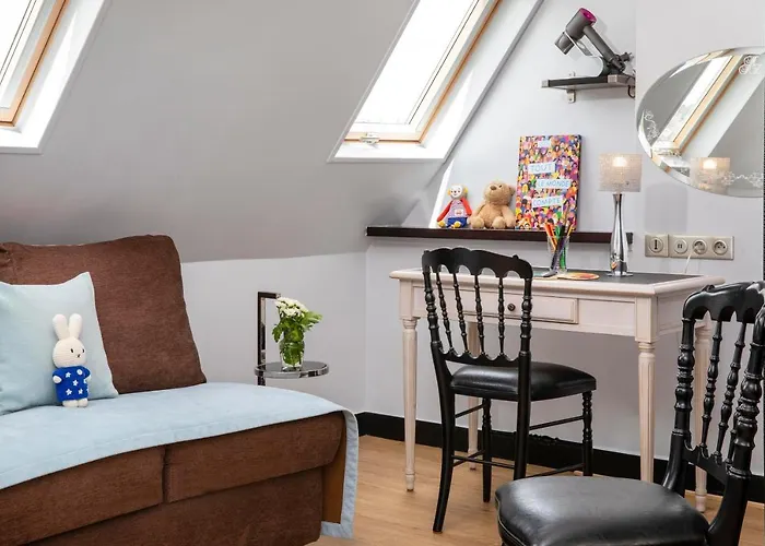 Plaza Elysees 4* Paris