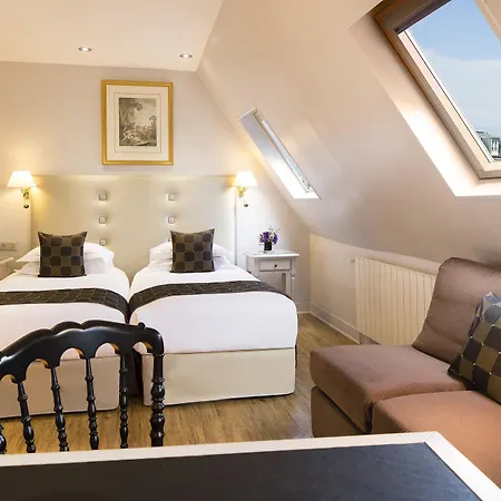 Plaza Elysees 4* Paris