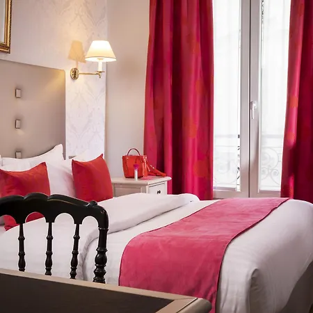 Plaza Elysees Hotel 4*