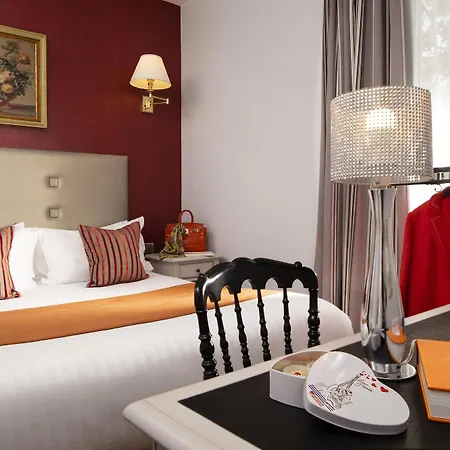 Hotel Plaza Elysees 4*