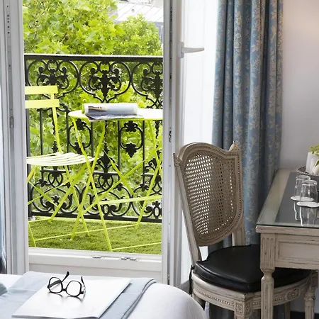 Plaza Elysees 4* Paris