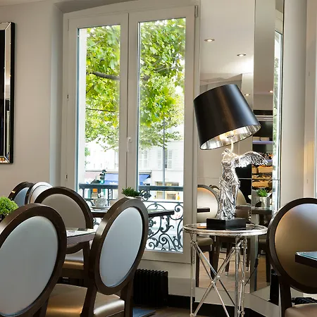 Plaza Elysees Hotel 4*